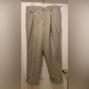 Dockers Mens No Wrinkle Pleated Khaki Cuffed Loose Fit Tan Dress Pants Sz 38x32